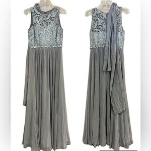 Eva Elegant Beaded Lace Bodice Evening Gown - Gray size XS